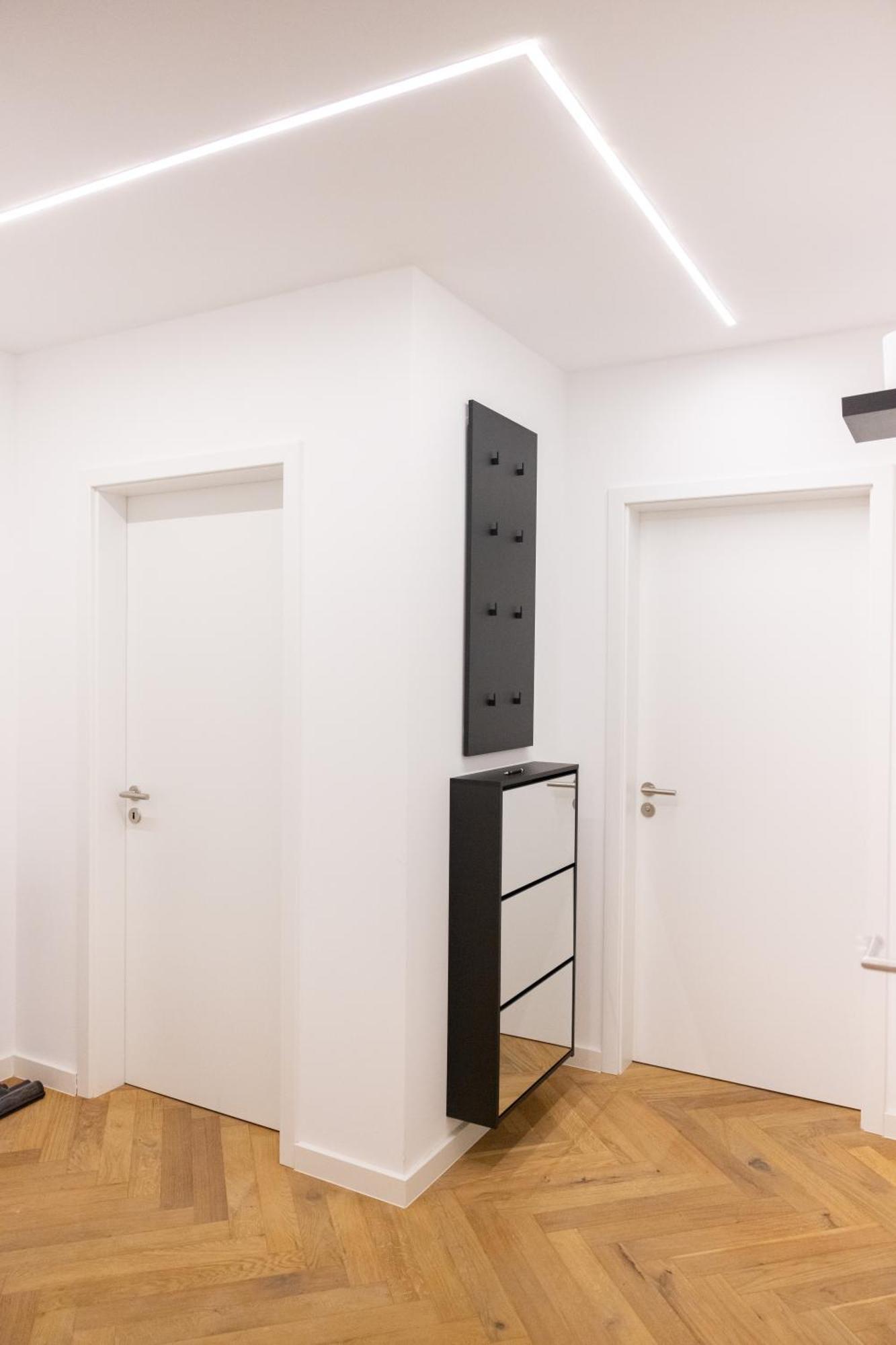 Neubau Apartment Mit Kamin Und Terrasse In Premium Lage Parkplatz Inklusive Bielefeld Esterno foto