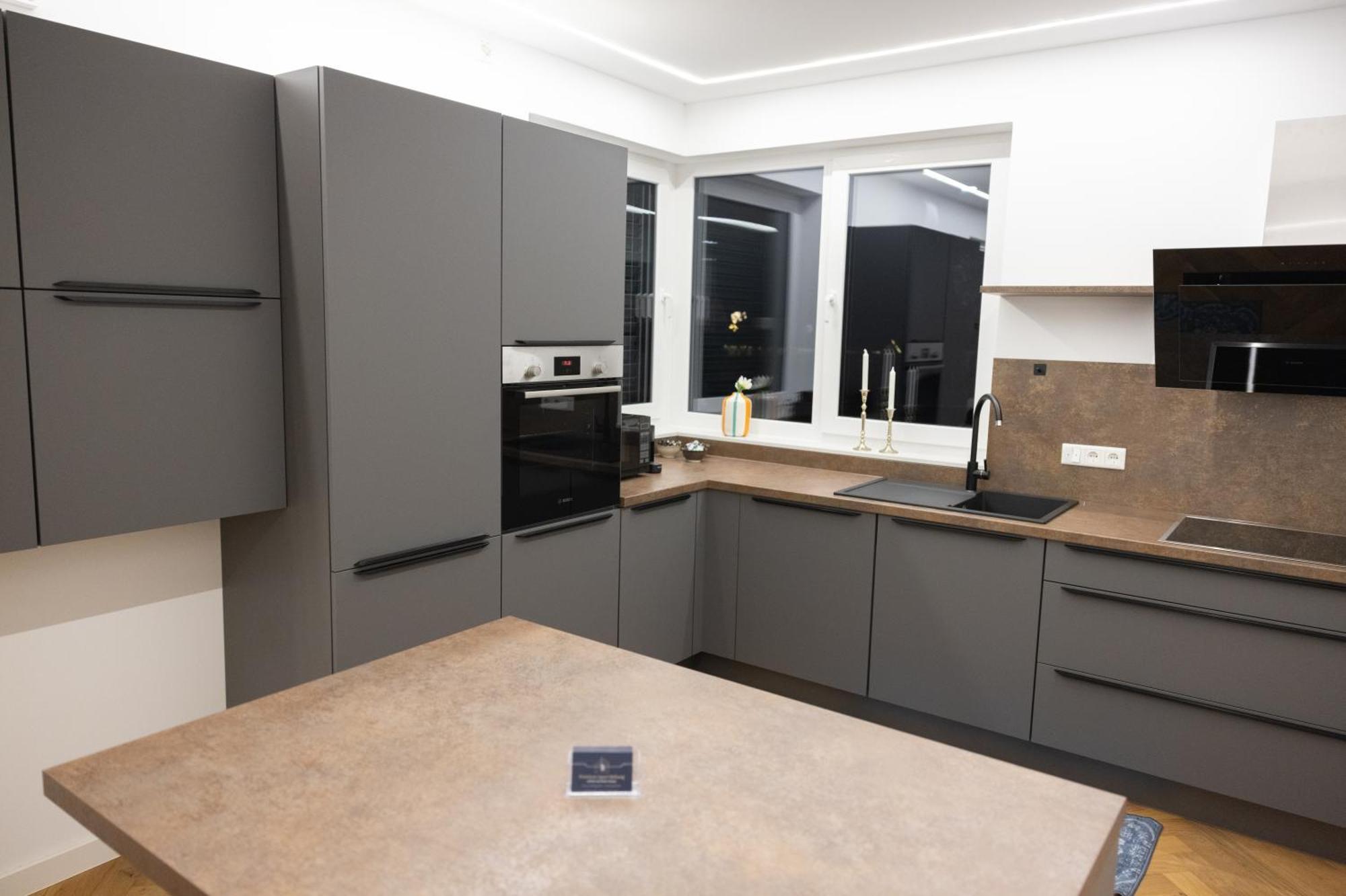 Neubau Apartment Mit Kamin Und Terrasse In Premium Lage Parkplatz Inklusive Bielefeld Esterno foto