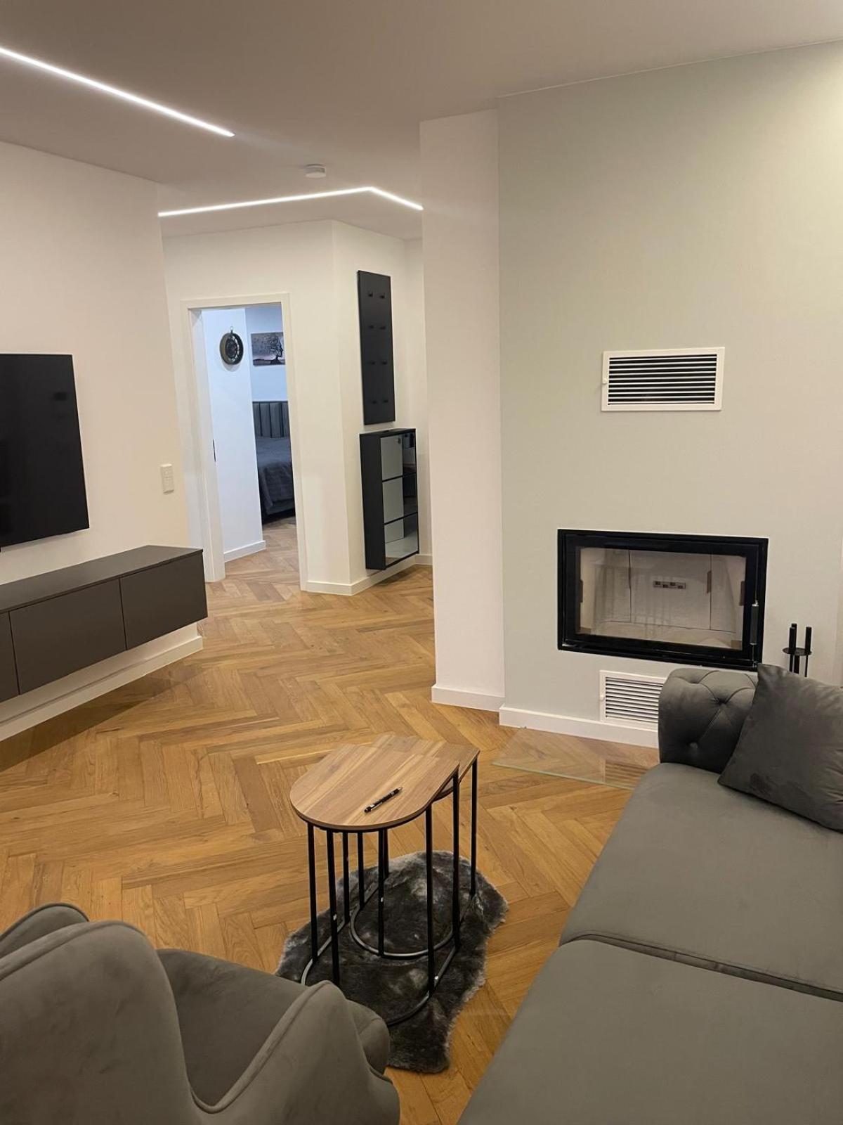 Neubau Apartment Mit Kamin Und Terrasse In Premium Lage Parkplatz Inklusive Bielefeld Esterno foto
